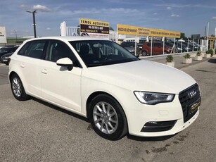 AUDI A3 Sportback 1.4 TFSI Ambiente Mo.i! Végig vezetett Sz.könyv! Megkímélt!