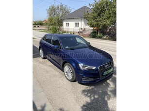 AUDI A3 Sportback 1.4 TFSI Attraction S-tronic e-tron