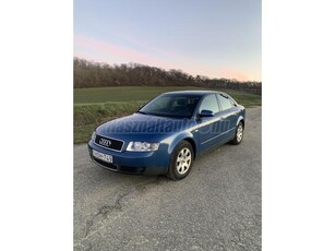 AUDI A4 2.0