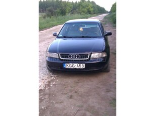 AUDI A4 2.6