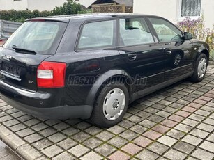 AUDI A4 Avant 2.0 168000 KM! Szervizköny Sérülésmentes Klíma Fűt.Ülések V.Horog