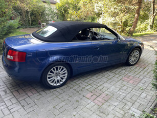 AUDI A4 CABRIO 2.4 V6 Multitronic