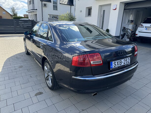 AUDI A8 4.2 V8 quattro Tiptronic ic