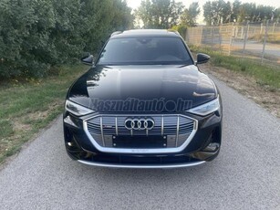 AUDI E-TRON 55 S line quattro (Automata) S line külső/belső - 360 kamera - B&O HIFI - LED MATRIX - Légrugó - Távtartó tem