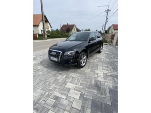 AUDI Q5 2.0 TDI DPF quattro S-tronic S-Line