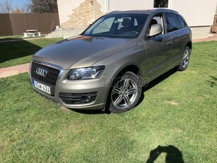 AUDI Q5 3.0 TDI DPF quattro S-tronic magasan felszerelt navi.pano tető el tökör behajtás multi korm