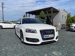 AUDI S3 2.0 TFSI quattro S-tronic