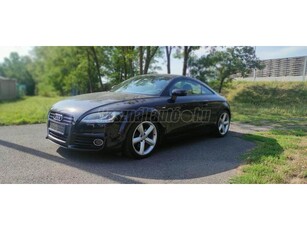 AUDI TT Coupe 1.8 TFSI S-Line