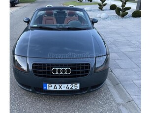 AUDI TT Roadster 1.8 T Limitált gyári szín és belső