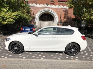 BMW 118i (Automata)