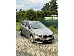 BMW 218i (7 személyes )