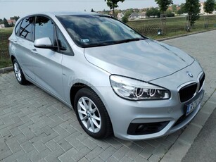 BMW 218i Active Tourer (CSALÁDI EGYTERŰ). M.O-I. PDC. NAVI. LED