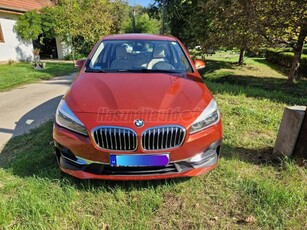 BMW 218i Advantage DKG