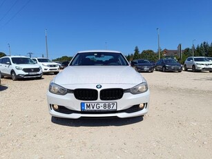 BMW 318d NAVI 17 ALU Mo-i gyári fényezés PATIKA