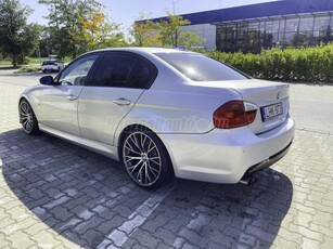 BMW 330i M-pack. Shadowline. Keyless go. r19. Manuál6. individual!