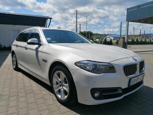 BMW 5-ÖS SOROZAT 520d Touring (Automata)