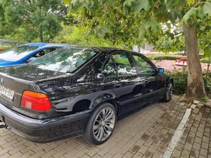 BMW 5-ÖS SOROZAT 528i (Automata)