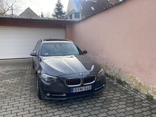 BMW 520d Touring (Automata) LUXURY KIVITEL. NAGY NAVI. HARMAN/KARDON. VONÓHOROG. PANO NAPFÉNYTETŐ. FULLBŐR