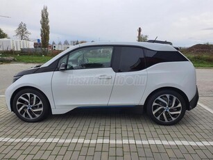 BMW I3 REX (Automata) Szervizkönyv / NagyNavi / Kamera / Ülésfűtés / Parkasszisztens / ÁFA-s számla!