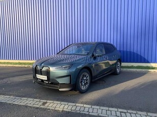 BMW IX xDrive40 ÁFÁS!BMW MÁRKAKERESKEDÉSBŐL!