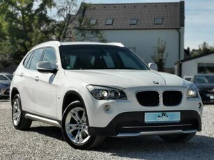 BMW X1 xDrive20i (Automata) GARANTÁLT KM+NAPFÉNYTETŐ+NAVI+DIGITKLIMA+BŐR