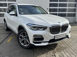 BMW X5 xDrive30d (Automata) AdaptívLED.SoftClose.HeadUpDisplay.360kamera.Ülés szellőztetés