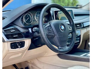 BMW X5 xDrive30d (Automata) / Mo-i!/ Vezetett SZK!/ 218eKm!/ 1.Tulaj!/ Bőr/ Kamera Elől-hátúl!