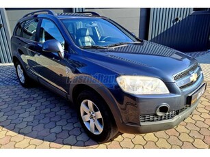 CHEVROLET CAPTIVA 2.0 D LS SZÉP ÉS MEGKÍMÉLT. FŰTHETŐ TELEBŐRÖS . NAVIGÁCIÓ. RADAR. ALUFELNIK