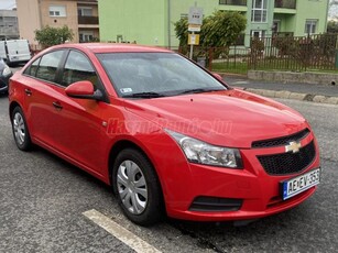 CHEVROLET CRUZE 1.6 Base GARANTÁLT KM-TÖRÉSMENTES