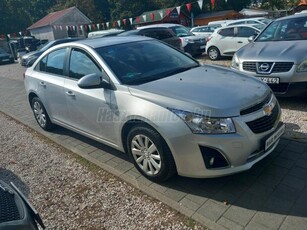 CHEVROLET CRUZE 1.6 LT Plus Nagyon szép állapot VÉGIG VEZETETT szervizkönyv!!