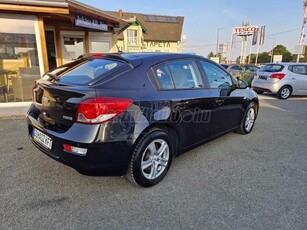 CHEVROLET CRUZE 1.7d LT Plus Vezetett szervizkönyv!!