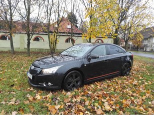 CHEVROLET CRUZE 1.8 LTZ Bőr. Navi. tempomat. ül.fűtés