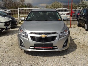 CHEVROLET CRUZE 1.8 LTZ Plus 83.600 km Klíma.Ülésfűtés.Tempomat.Tolató radar