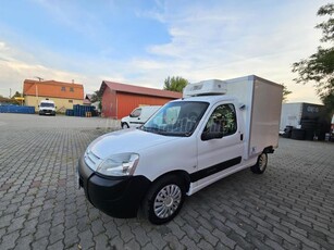 CITROEN BERLINGO GYÁRI HŰTŐS KIVITEL+220V!!PÁPÁN A FURGONNÁL!