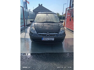 CITROEN C8 2.2 HDi SX