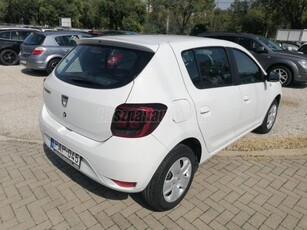 DACIA SANDERO 0.9 TCe Celebration MAGYARORSZÁGI FORGALOMBA HELYEZÉS