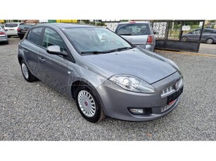 FIAT BRAVO 1.4 16V Dynamic friss műszaki-vezetett szervizkönyv--névre irva!!