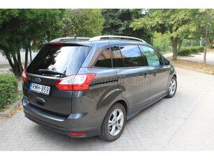 FORD C-MAX Grand1.5 TDCi DPF Technology [7 személy] Magánszemélytől. Téli gumi garnitúrával