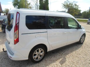 FORD CONNECT Tourneo230 1.6 TDCi LWB Titanium (7 személyes ) LONG.7 SZEMÉLYES.PANORÁMATETŐS.VONÓHORGOS.KIFOGÁSTALAN