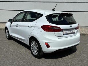 FORD FIESTA 1.1 Connected Magyarországi.Szervízkönyv