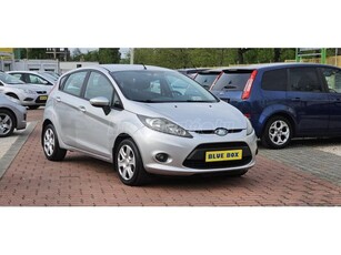 FORD FIESTA 1.25 Trend KLÍMA-VEZETETT SZERVIZKÖNYV