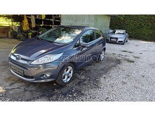 FORD FIESTA 1.4 Ghia titanium