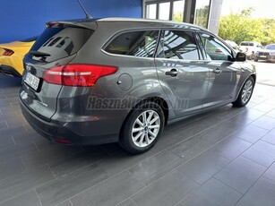 FORD FOCUS 1.0 EcoBoost Titanium S S Magyar. Szervizkönyves