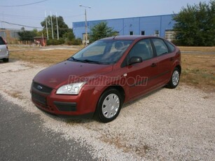 FORD FOCUS 1.4 Ambiente