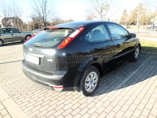 FORD FOCUS 1.4 Ambiente