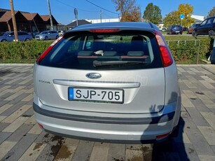 FORD FOCUS 1.4 Ambiente