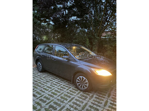 FORD FOCUS 1.4 Trend