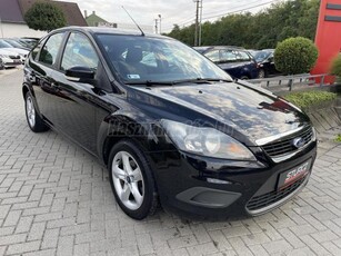 FORD FOCUS 1.4 Trend Sz.Könyv-Klíma