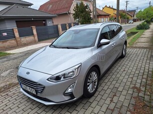 FORD FOCUS 1.5 EcoBlue Titanium