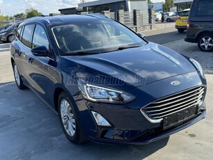 FORD FOCUS 1.5 EcoBlue Titanium X SZERVIZKÖNYV